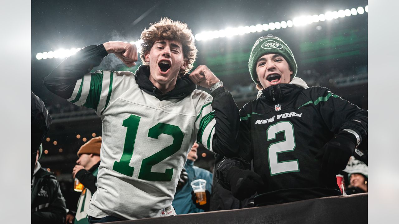 Gallery  Best of Jets Fans During Thursday Night Football