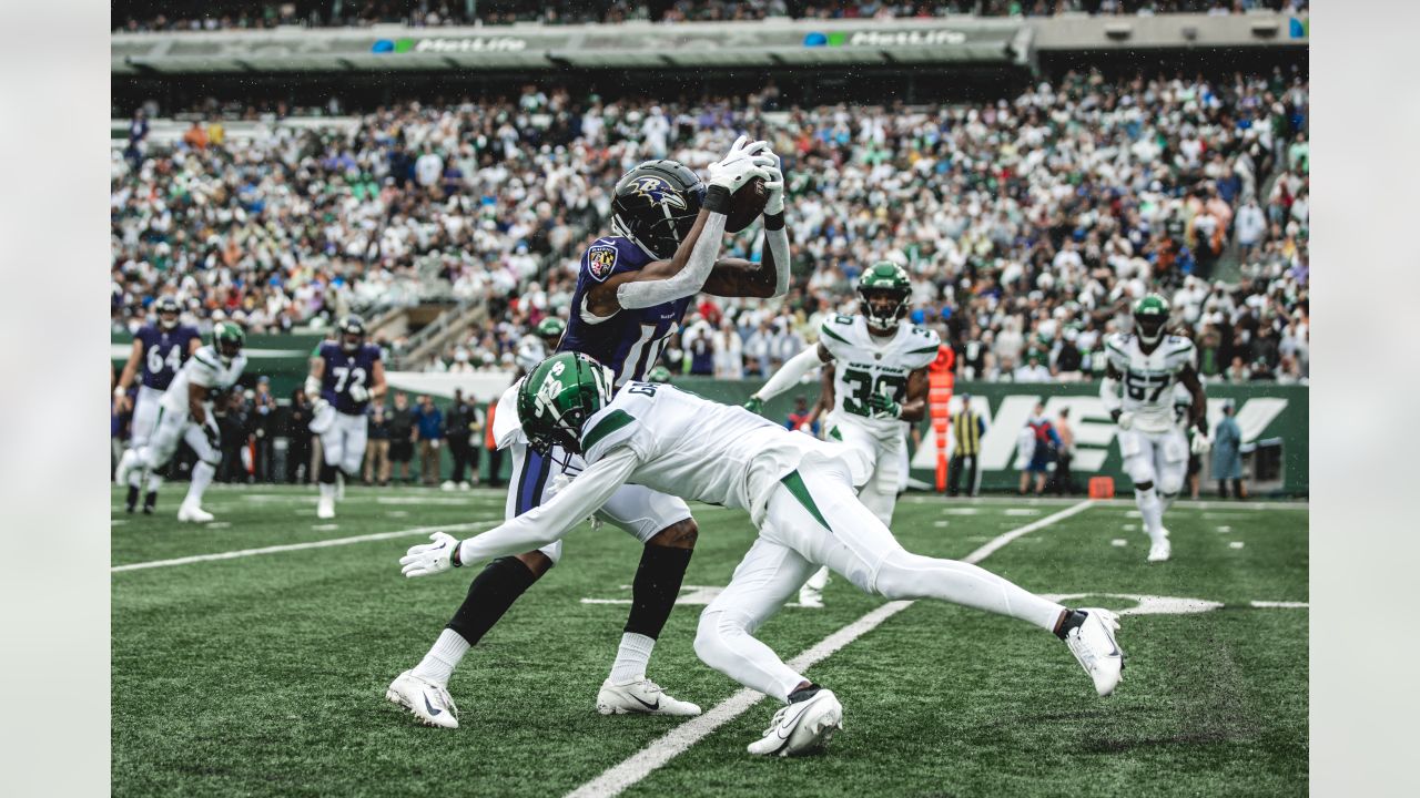 Former UC star corner, Jets' Ahmad 'Sauce' Gardner named Defensive Rookie  of the Year