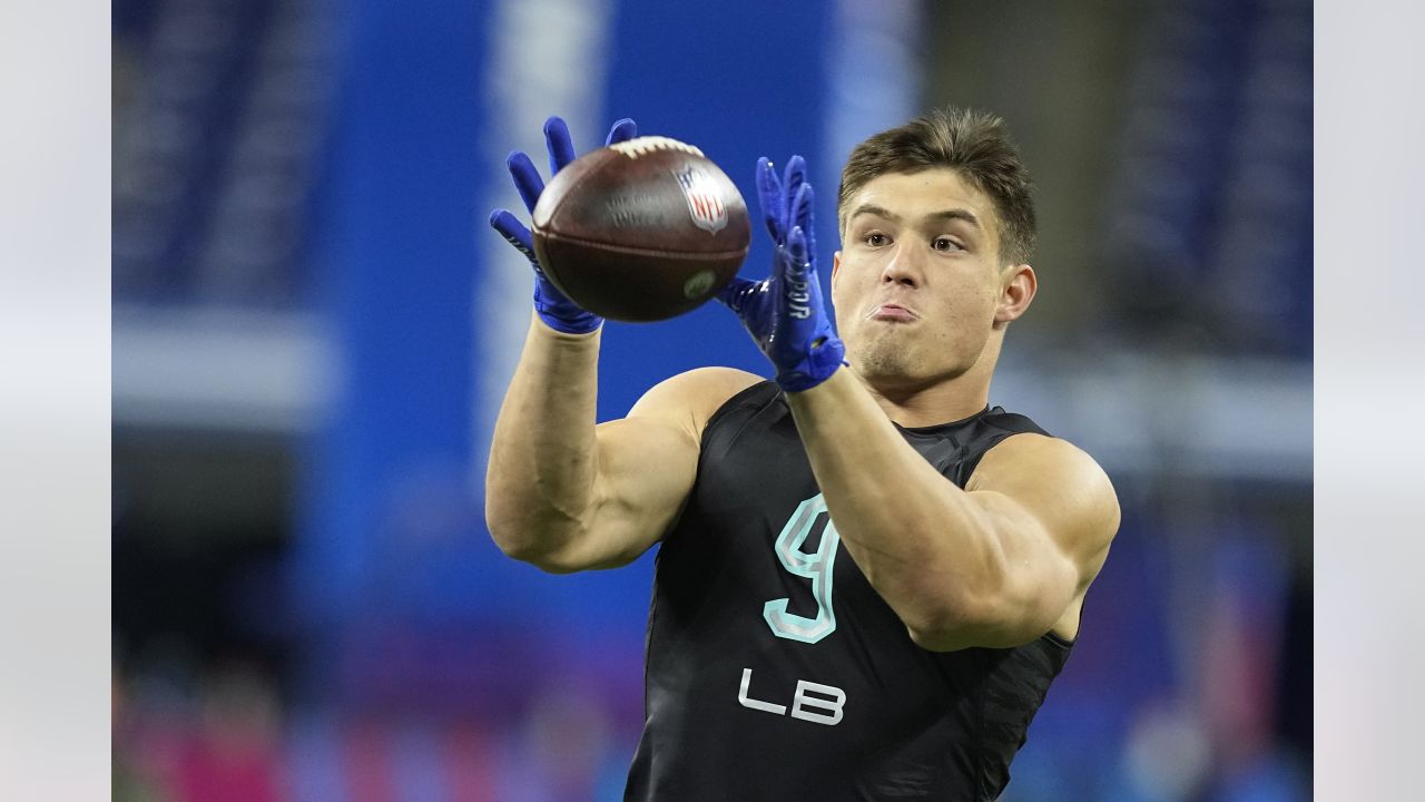 Gallery  2022 NFL Combine Linebacker Workout in Photos