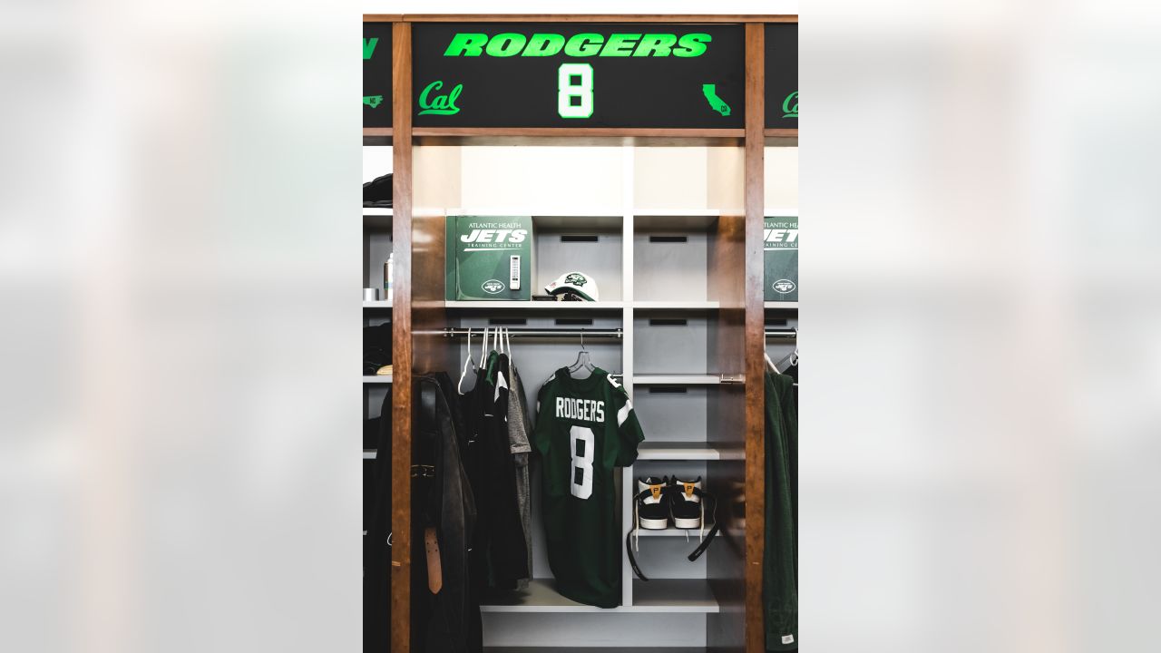 Aaron Rodgers In NY Jets Uniform (Wearing #8!)Large Heavy