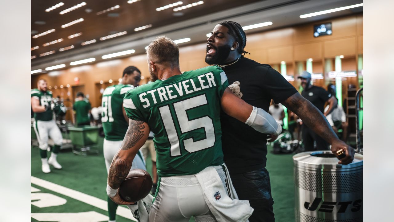 Jets cut 'greatest preseason' star QB Streveler