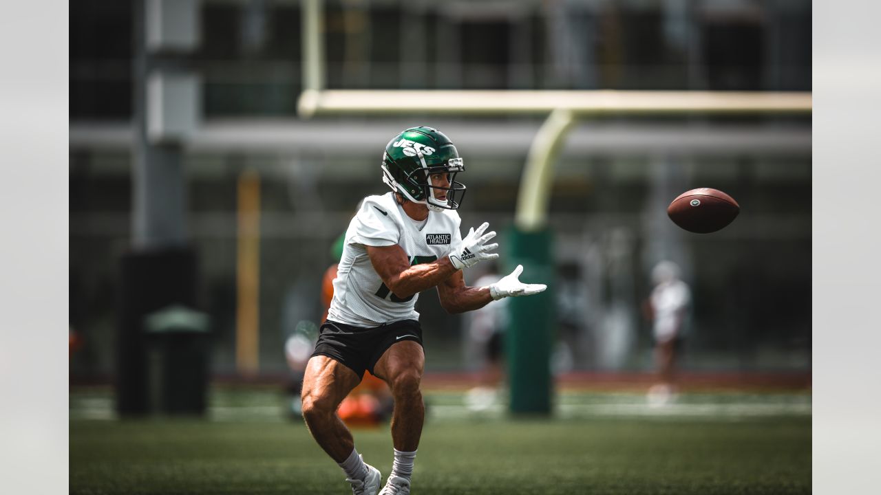 Ex-Jet critical of Zach Wilson over Elijah Moore response