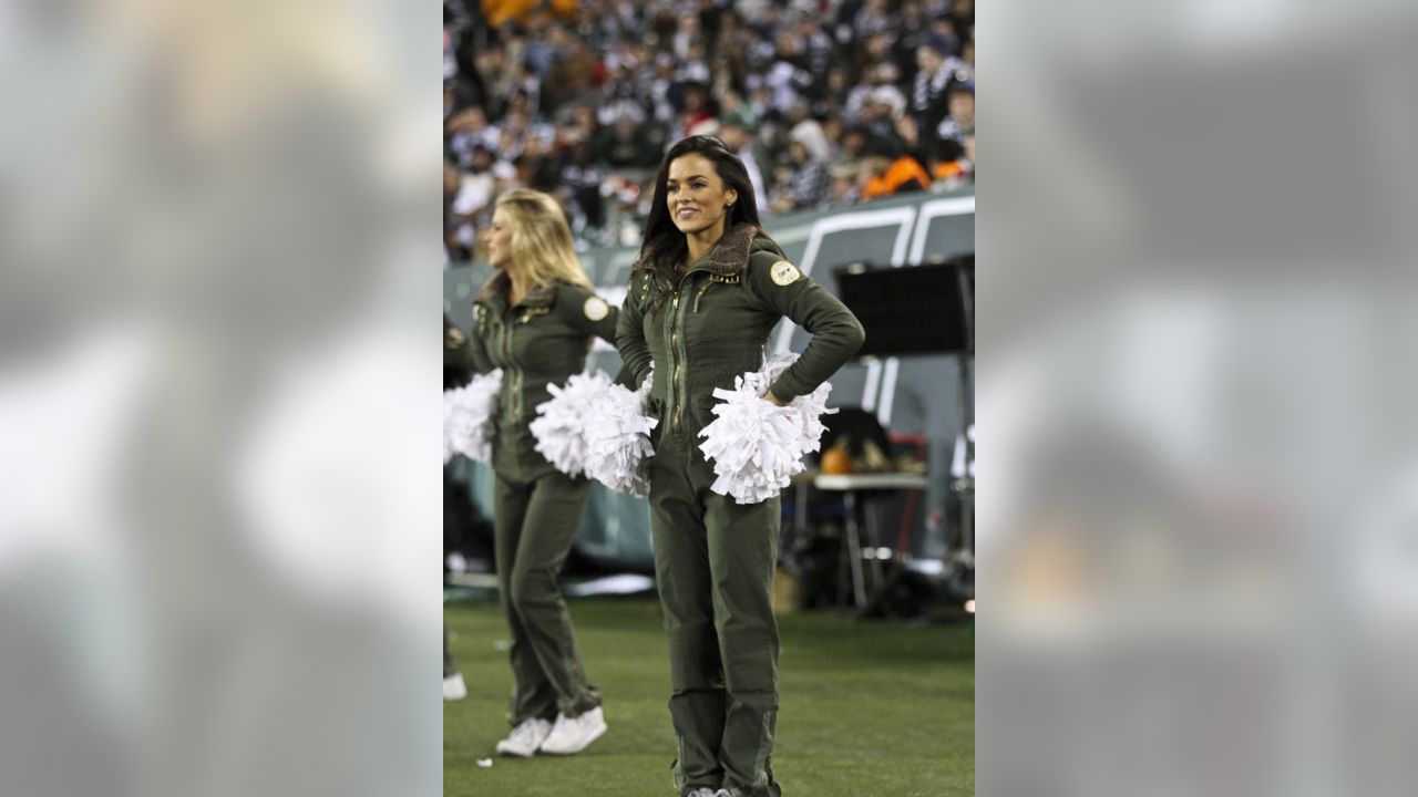 Jets Flight Crew pe X: „Natalie shares this week's