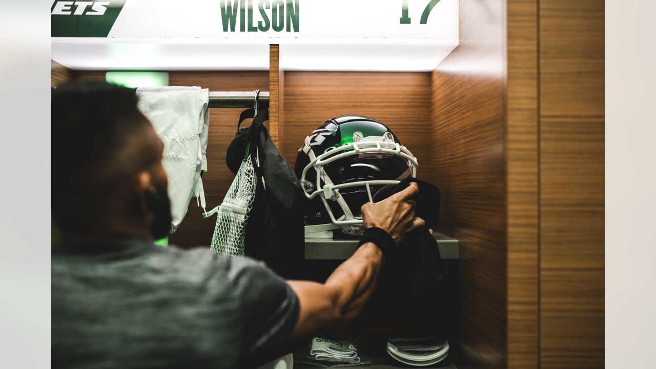 Pregame Photos  Jets vs. Bills on Monday Night Football at MetLife Stadium