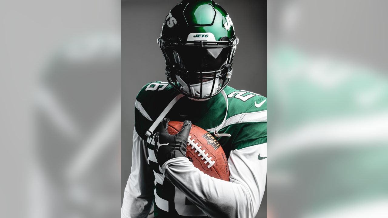 Le'Veon Bell Signed New York Jets Jersey (Beckett COA) 2×Pro Bowl (201 –