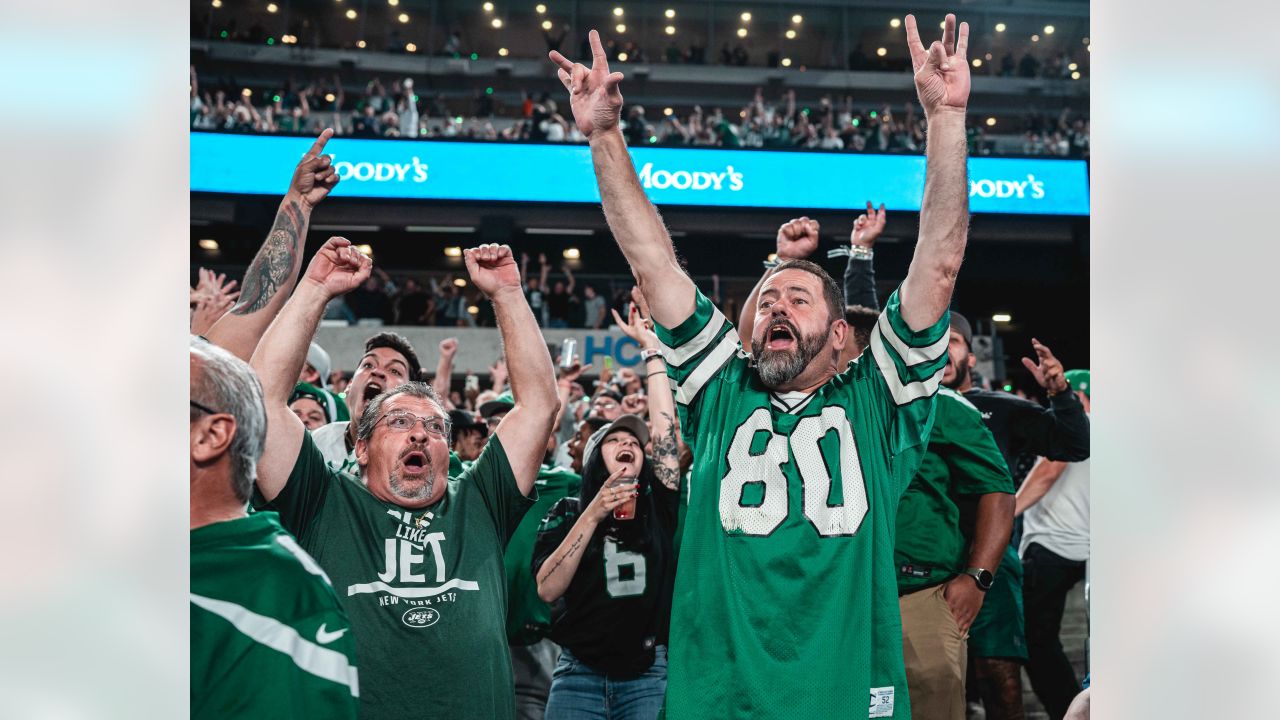 Gallery  Best of Jets Fans During the Win Over the Bills