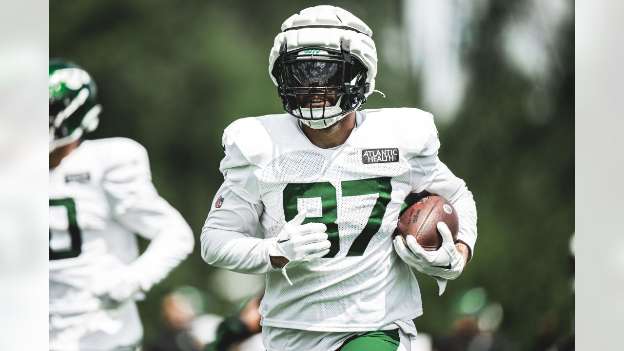 Micheal Clemons bringing charisma 'nastiness' to Jets