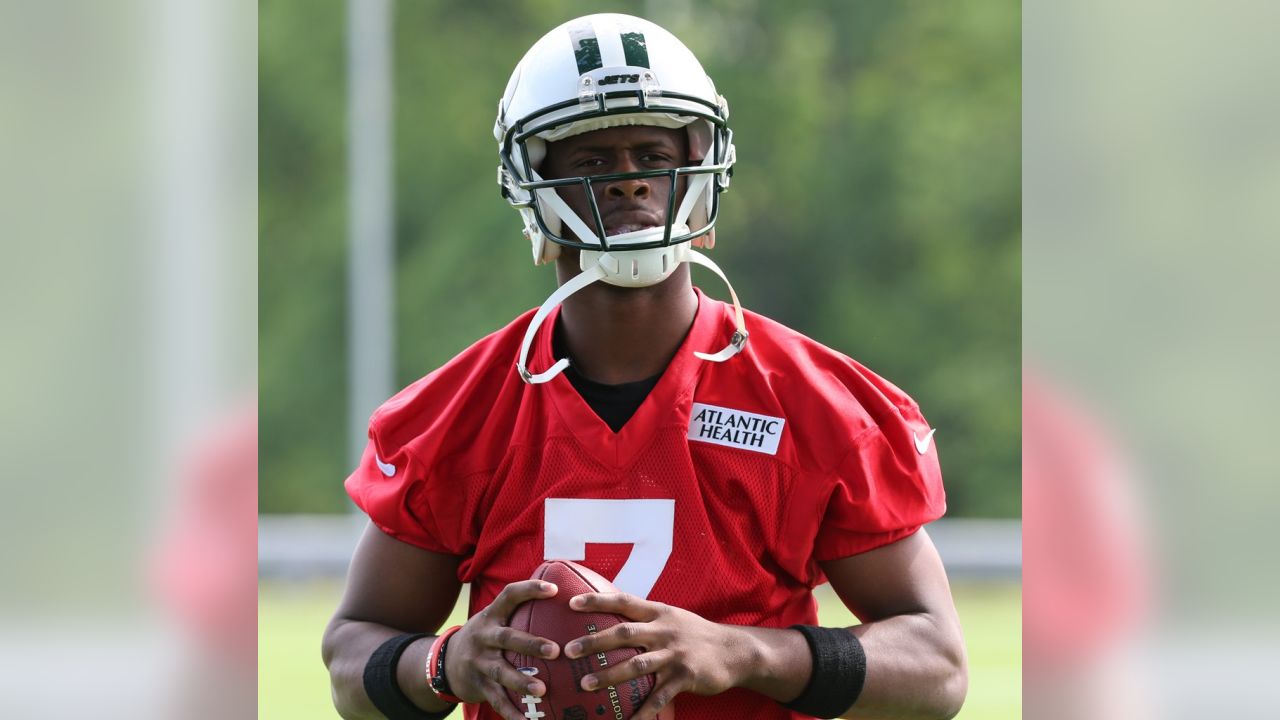 Jets QB Geno Smith on Michael Vick signing: 'Awesome, man'