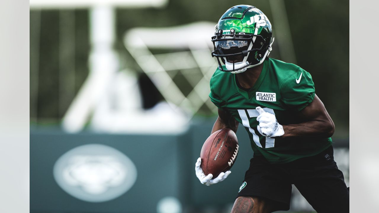 Jets Rookie RB Breece Hall Continues to Learn the Nuances of a New Offense