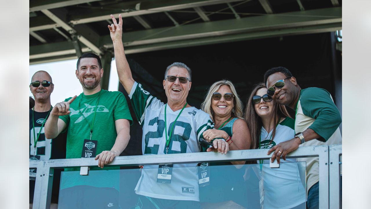 Photos: Fans at 2023 Training Camp