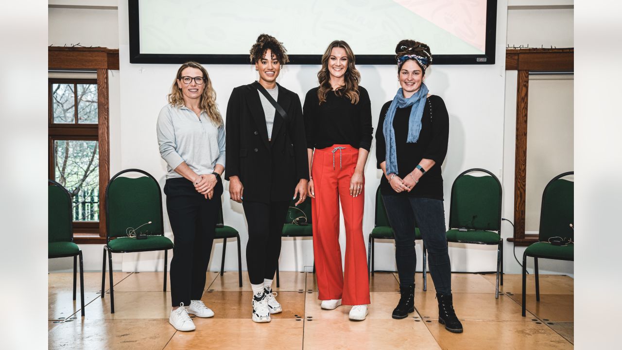 Jets and Bears Unveil Girls Flag Football League in the UK