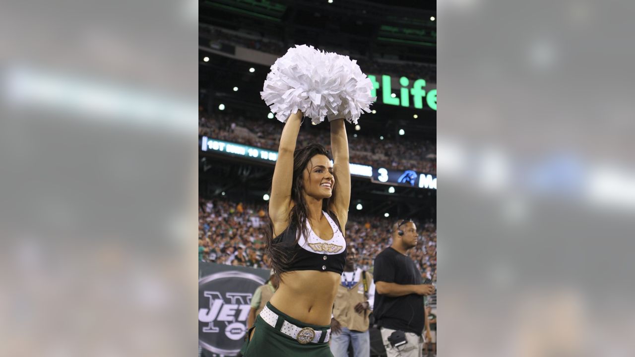 Jets Flight Crew pe X: „Natalie shares this week's