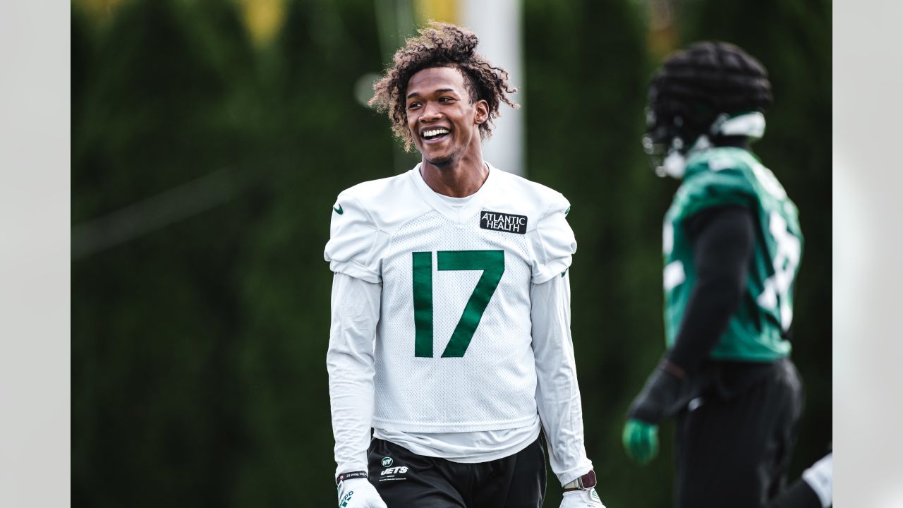 Jets rookie WR Garrett Wilson on offensive woes vs. Patriots: 'This  (expletive) is sorry'