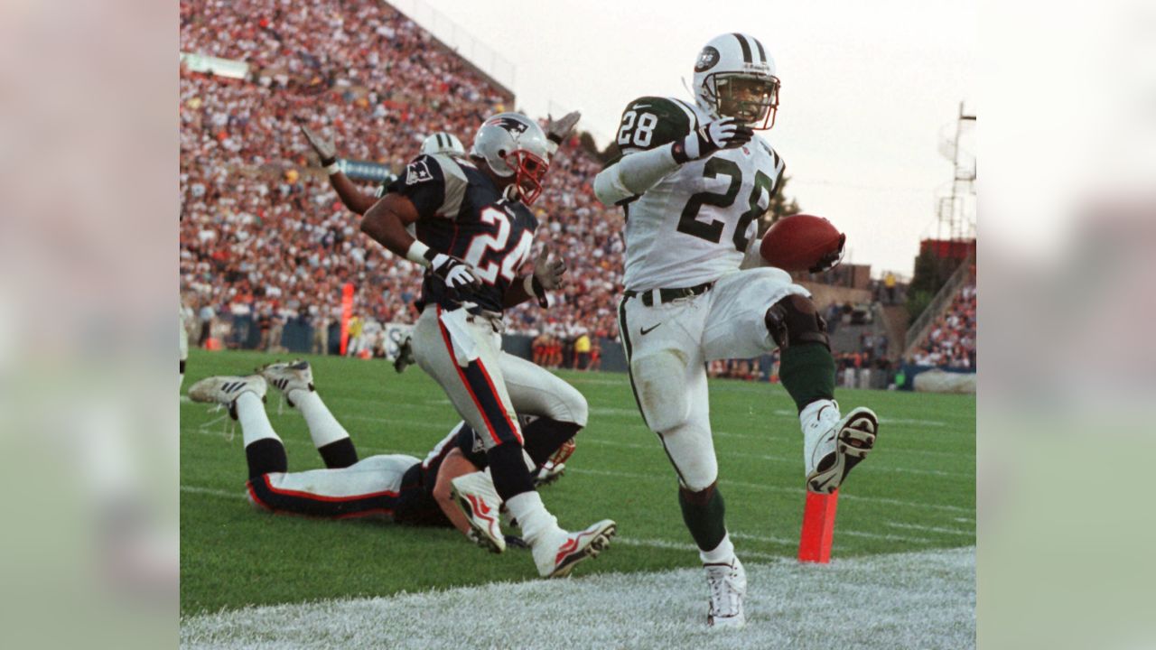 19 September 2010: New England Patriots safety Pat Chung (25) during the  Jets 28-14 win