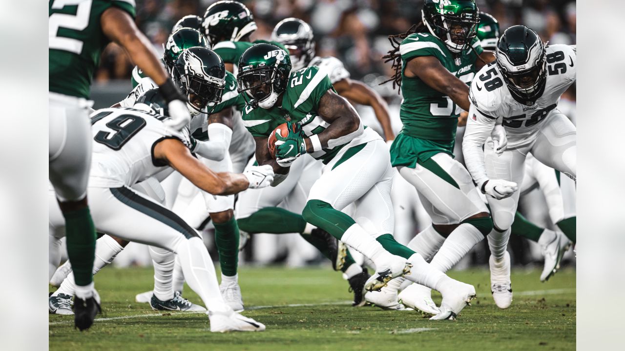 Zach Wilson flashes but defense sputters as Jets lose to Eagles (Highlights)