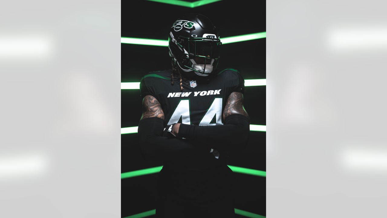 NY Jets uniform concept features Zach Wilson rocking a classic look