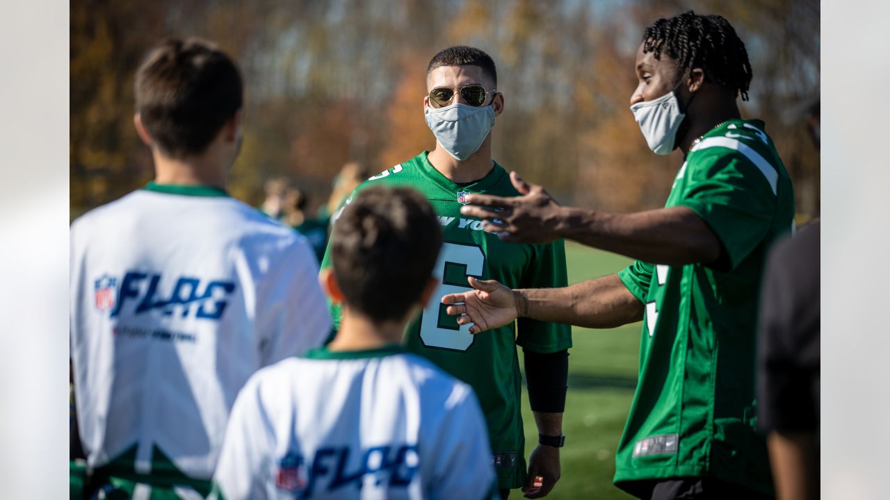 Jets Players Help Coach Play 60 Flag Football Program with Local Sixth  Graders