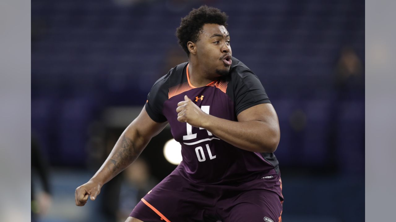 Cowboys Eyeing Trade For Jets OT Chuma Edoga