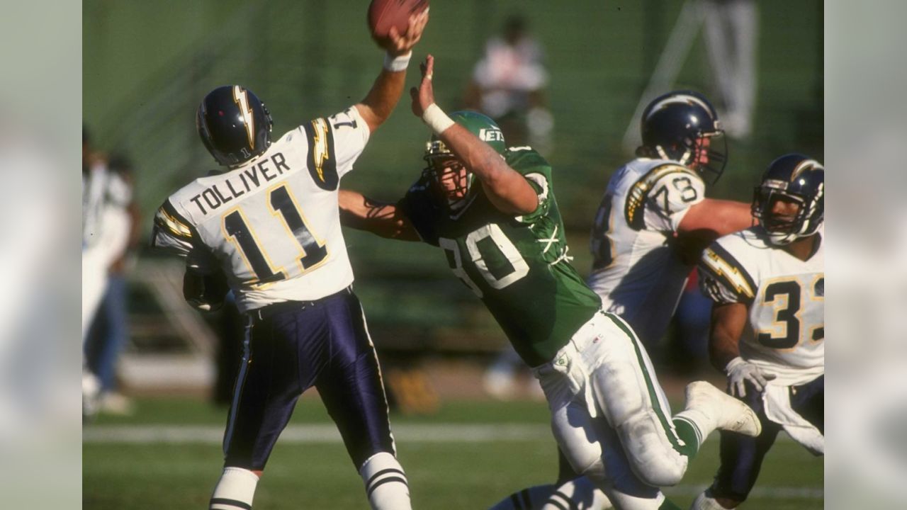 Dennis Byrd, former New York Jets star, killed at age of 50