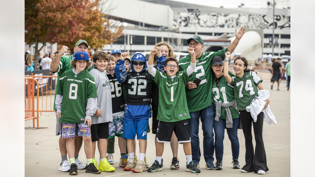 Gallery  Best of Jets Fans During the Win Over the Bills