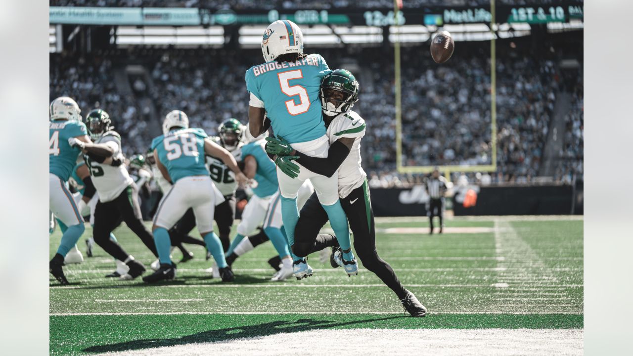 New York Jets cornerback Sauce Gardner (1) practices before a preseason NFL  football game against the New York Giants, Sunday, Aug. 28, 2022, in East  Rutherford, N.J. (AP Photo/Adam Hunger Stock Photo - Alamy