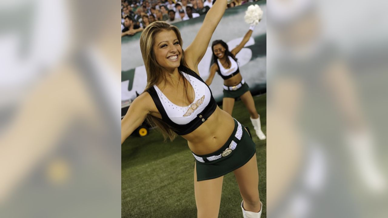 PHOTOS: Preseason Week 2 - Redskins Vs. Jets, Cheerleaders