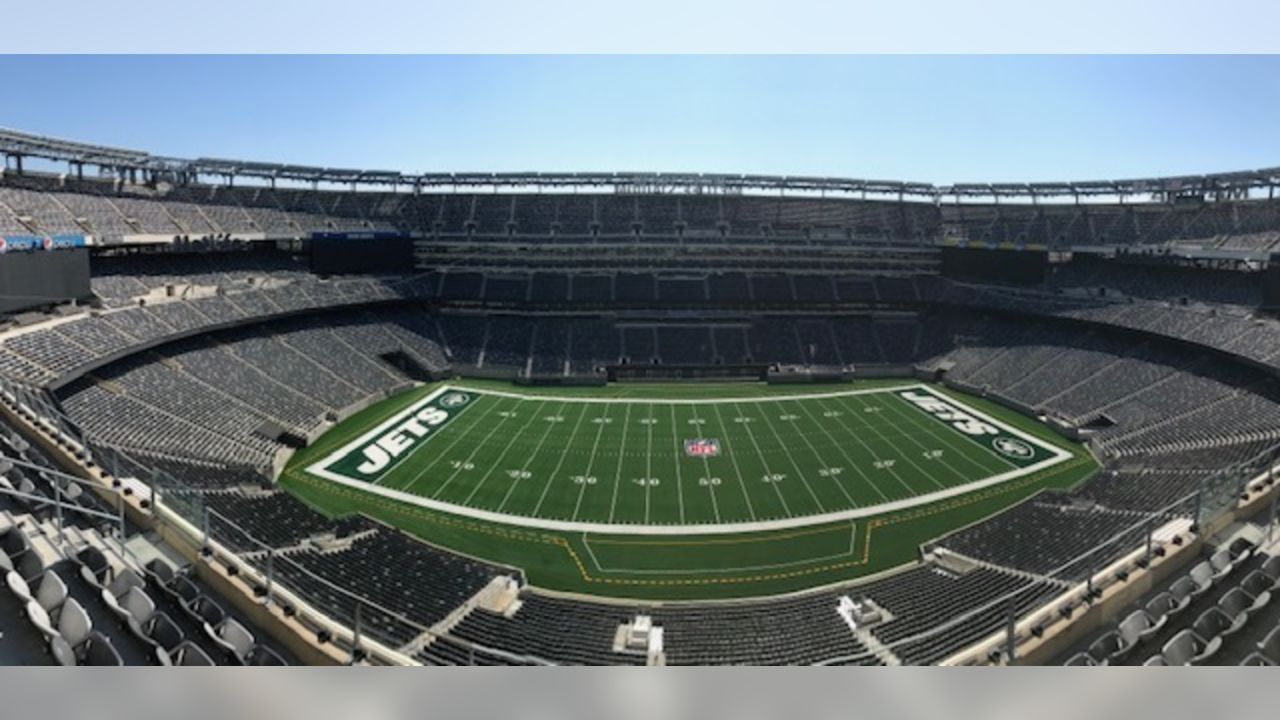 Look: MetLife Stadium Is Pretty Empty At Kickoff Today - The Spun