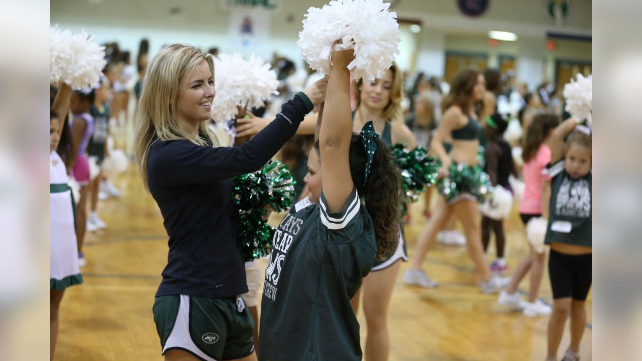 Flashback Friday – New York Jets Flight Crew Cheerleader Tara