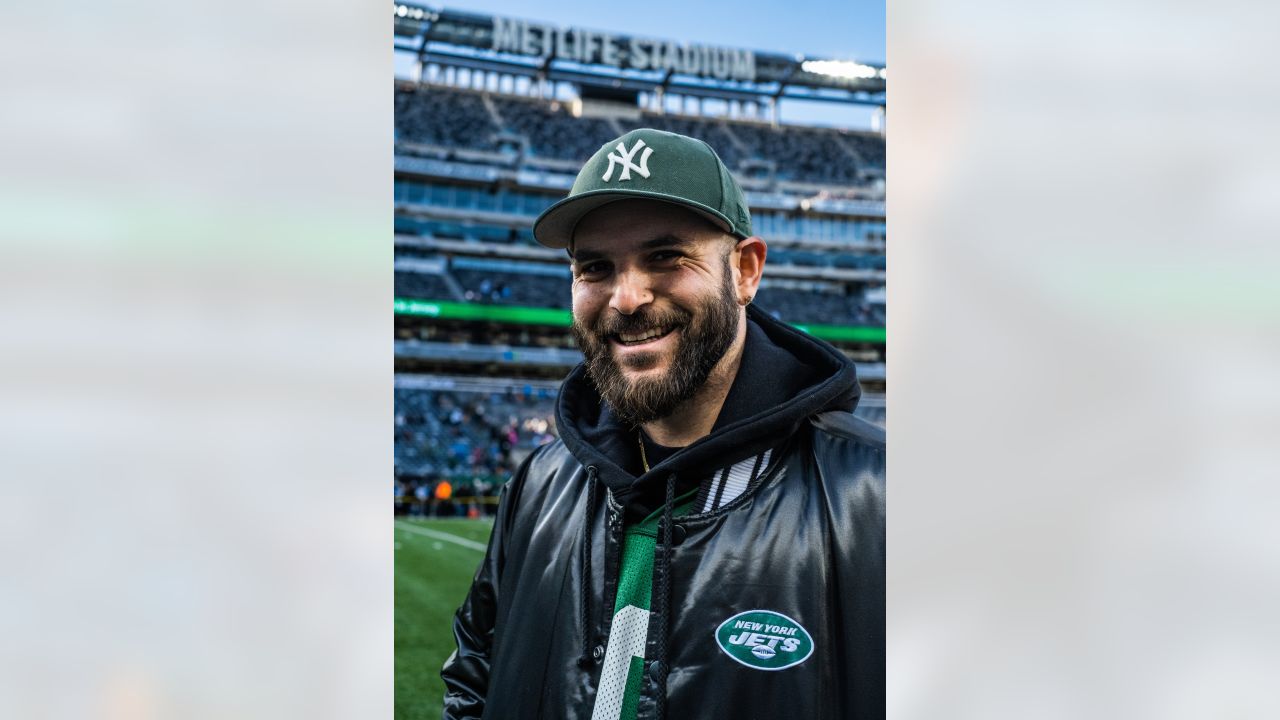 Gallery  Top Celebrity Photos From Jets vs. Lions