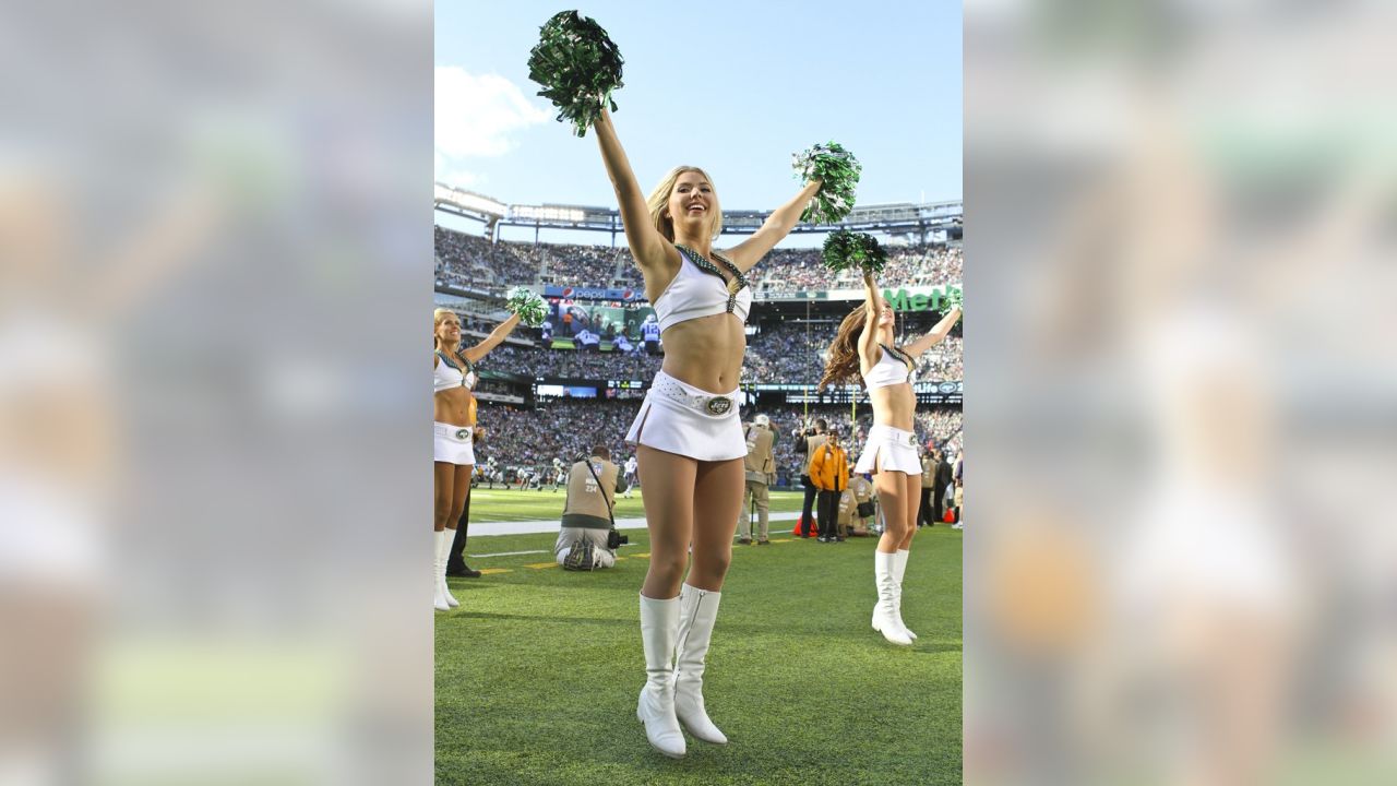 FC Cheerleader of the Week: Emma