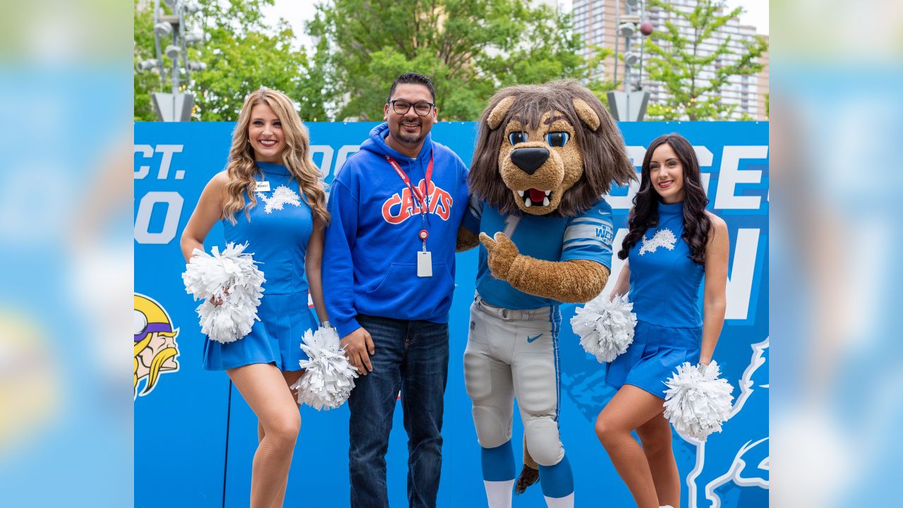 Detroit Lions Mascot Dog's Costume