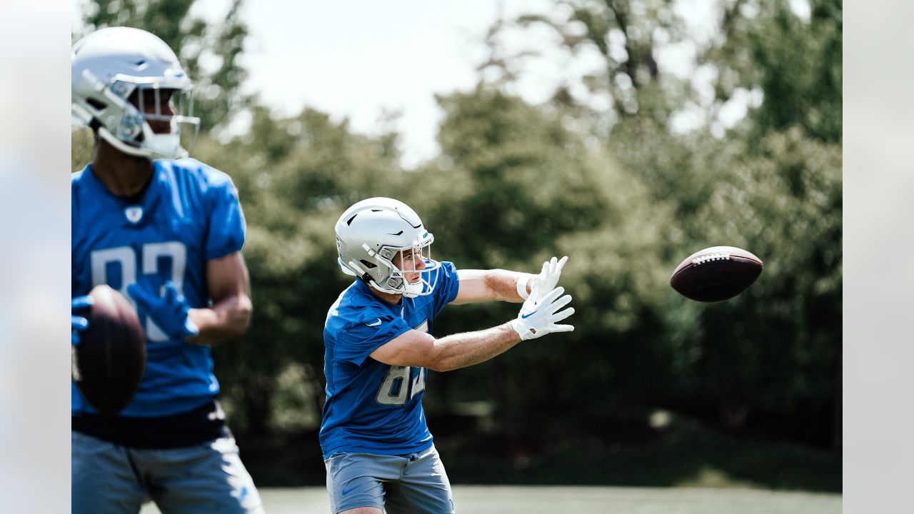 Detroit Lions wide receiver Tom Kennedy (85) makes a catch for a