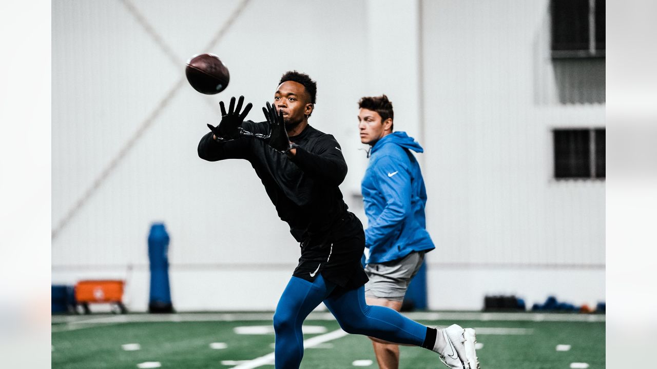 ALLEN PARK, MI - AUGUST 03: Detroit Lions LB Josh Woods (51), Detroit Lions  LB Jarrad Davis (40), Detroit Lions LB Anthony Pittman (57), and Detroit  Lions LB Derrick Barnes (55) in