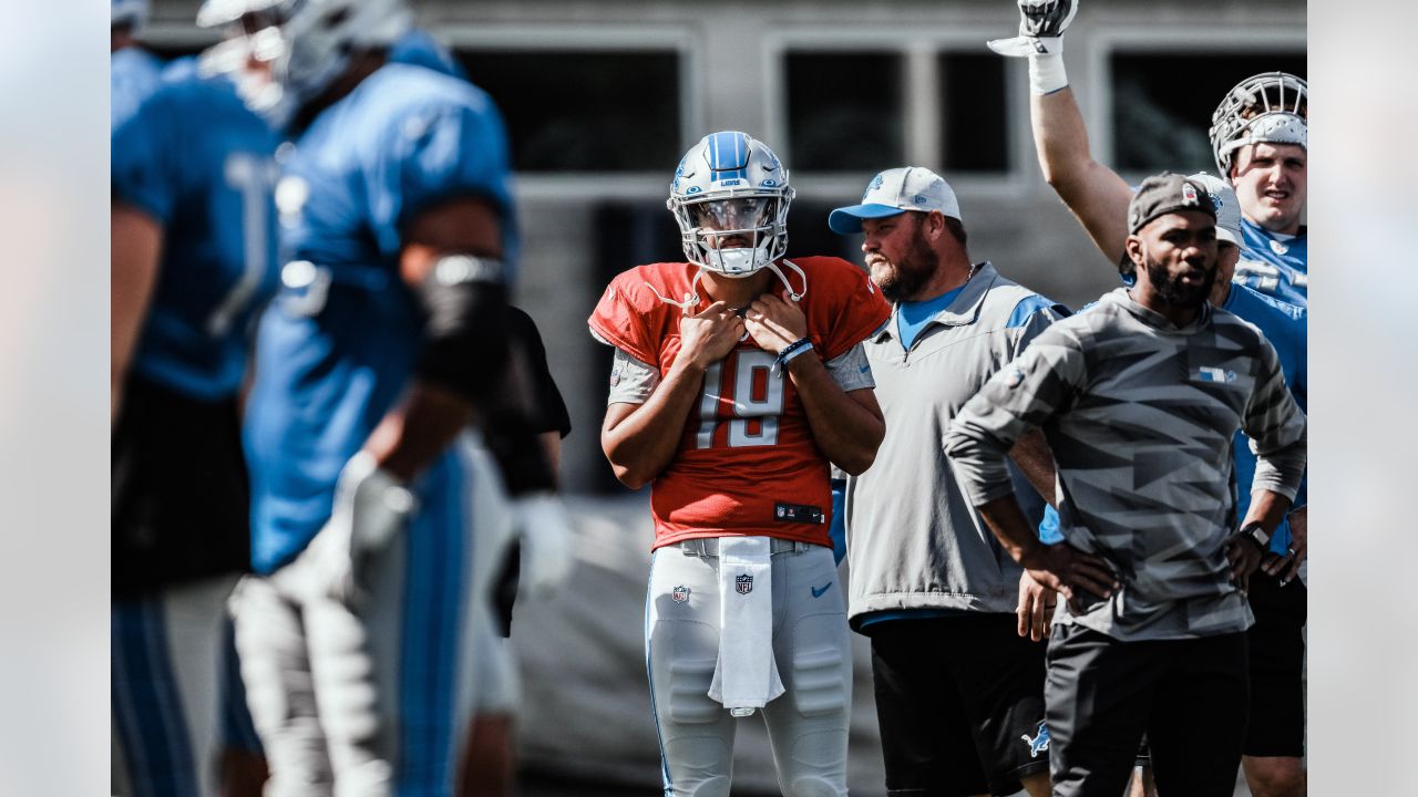 Lions' 2022-23 Roster Revealed as Youngest Within NFL