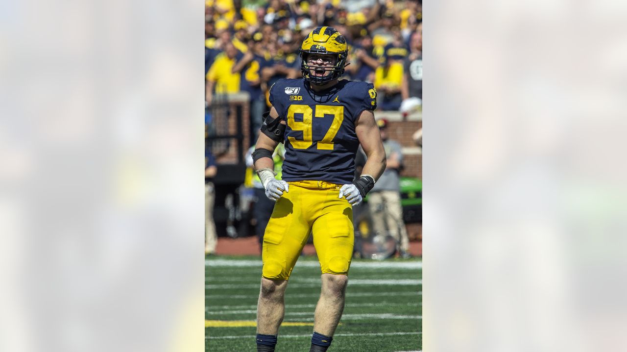 Freshman defensive lineman Aidan Hutchinson living up to family name with  Michigan Wolverines