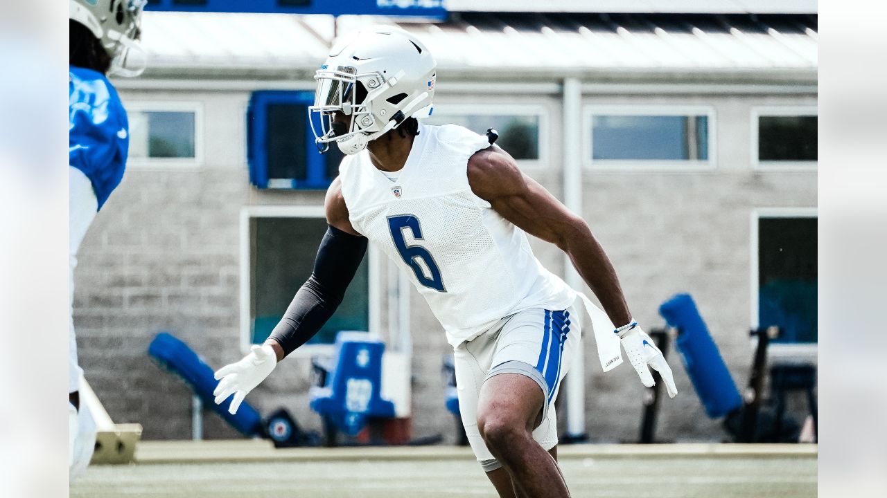 Detroit Lions safety Brady Breeze participates in drills at the Lions NFL  football practice facility, Monday, Aug. 15, 2022, in Allen Park, Mich. (AP  Photo/Carlos Osorio Stock Photo - Alamy