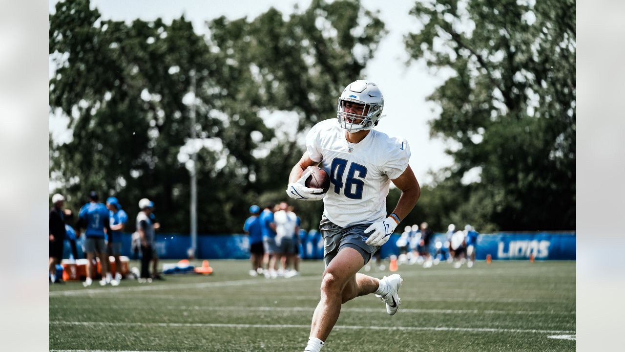 Detroit Lions linebacker Jack Campbell (46) gets set on defense