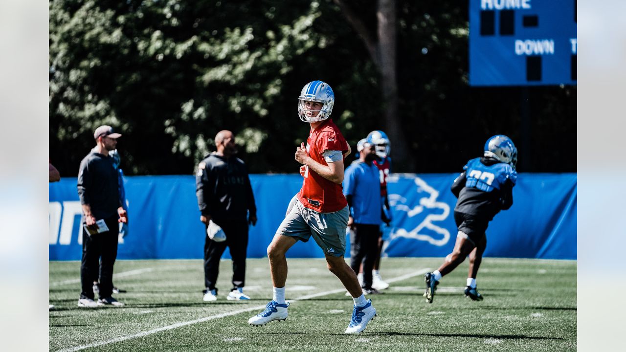 OBINNA EZE - Athlete - Detroit Lions