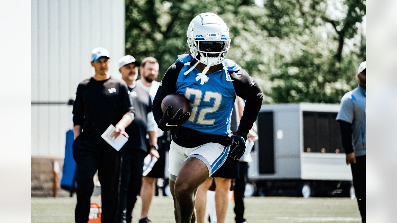 Detroit Lions: Kerryon Johnson to battle with D'Andre Swift for