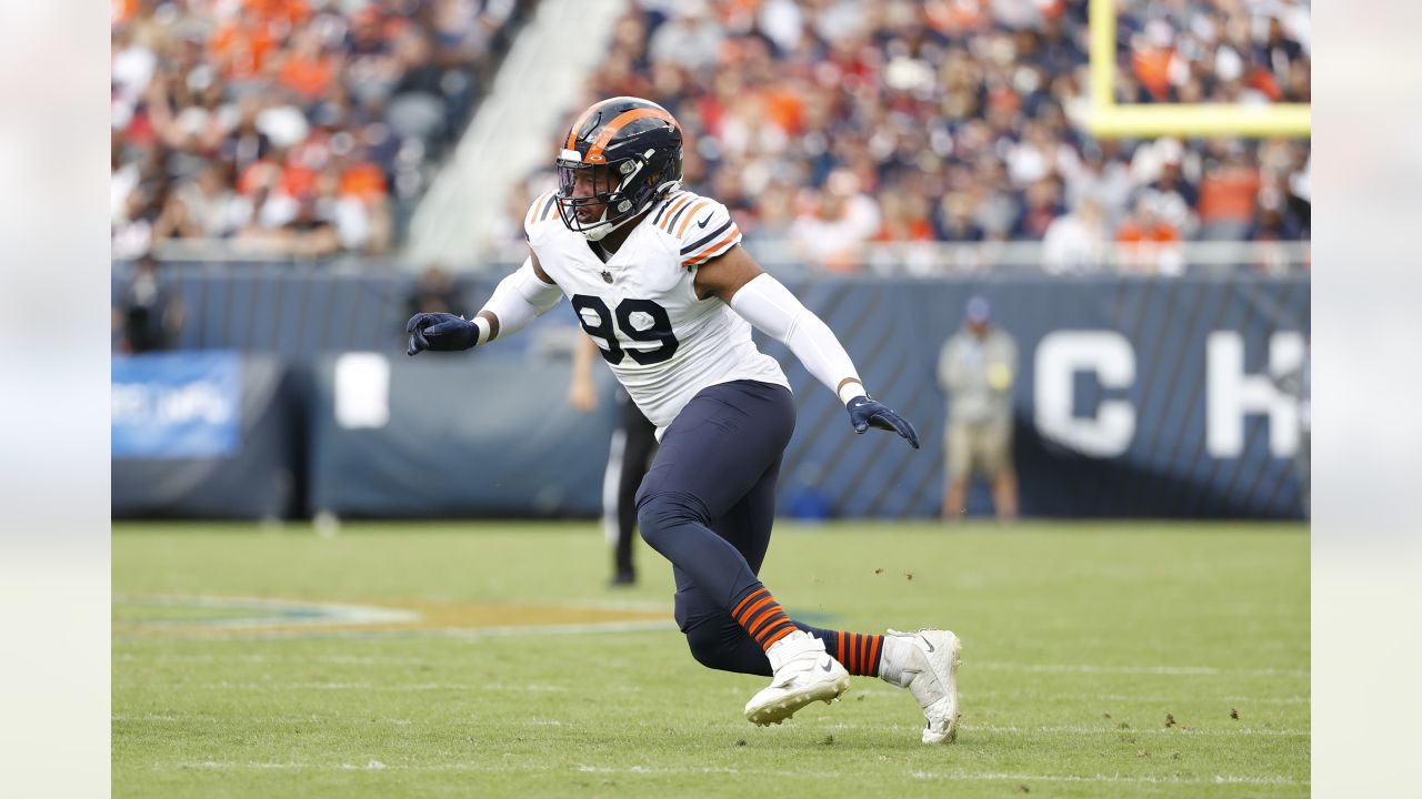 Chicago Bears linebacker Trevis Gipson (99) in action during the