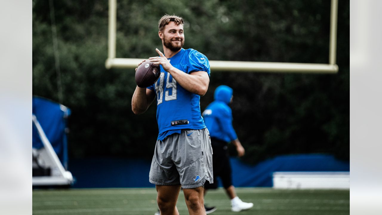 Detroit Lions on X: TD No. 2 on the day for Brock Wright! #CHIvsDET