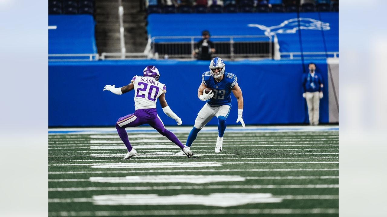 Vikings end a disappointing season with a 37-35 win over the Lions