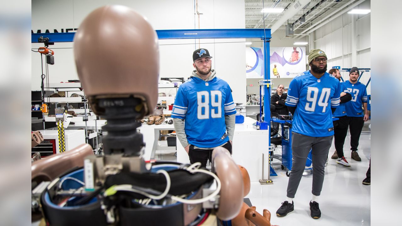 DLA students Shop with a Lion at Meijer, lion, Detroit Lions, shopping, The Lions took Detroit Lions Academy students Christmas shopping for our  annual Shop with a Lion at Meijer.