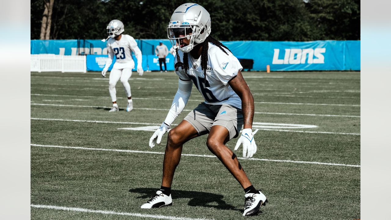 Amon-Ra St. Brown returns to Lions practice, Taylor Decker ramps up  activity 