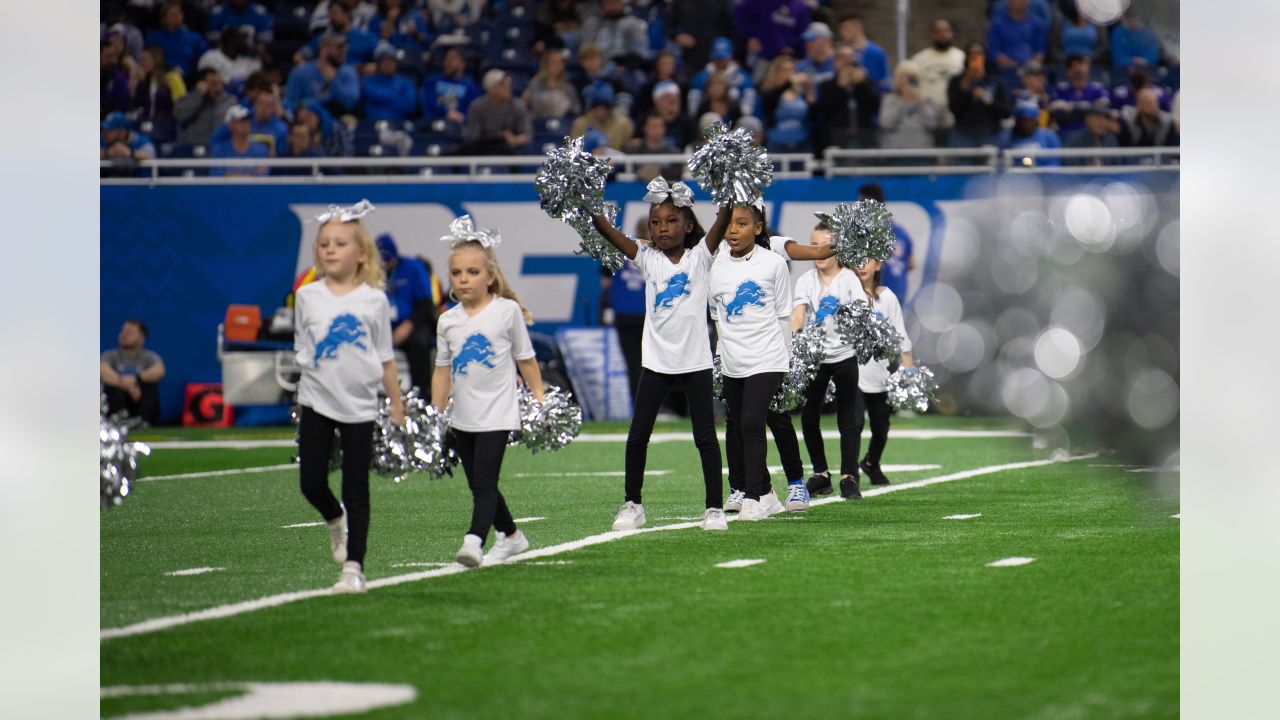 Detroit Lions Football Education - Youth Halftime Games