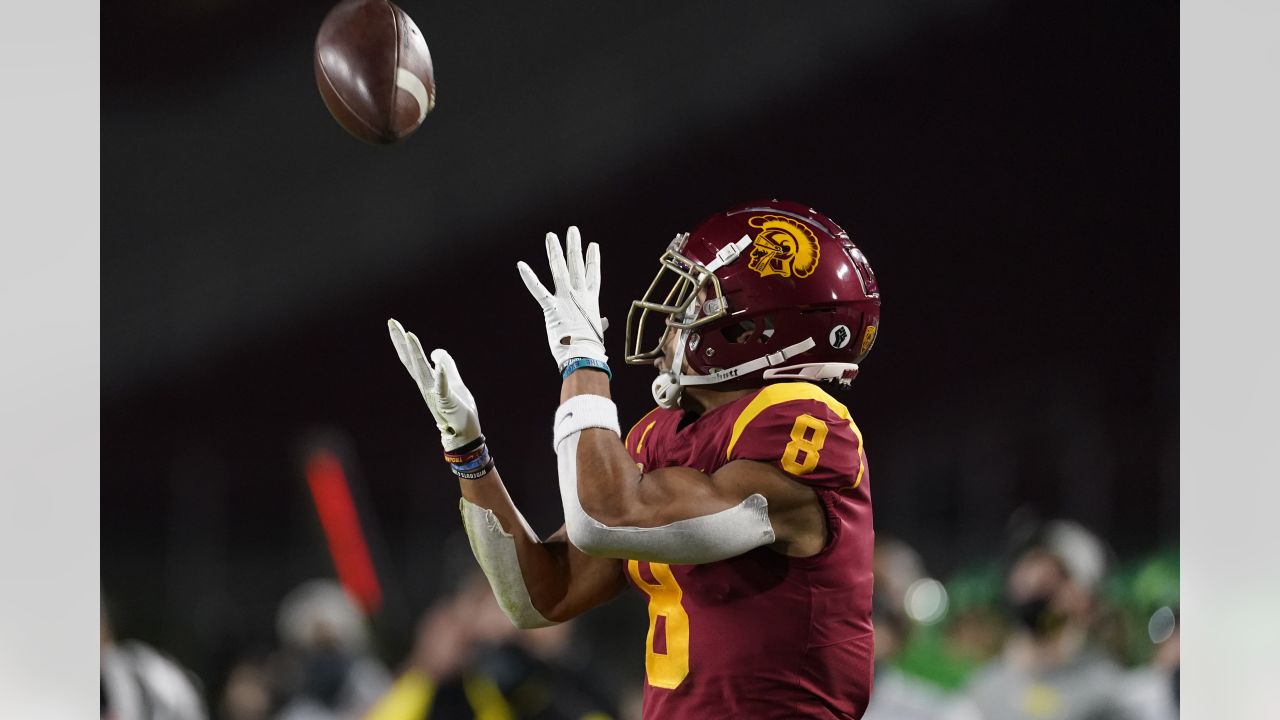 Amon-Ra St. Brown wears perfect USC jersey before he smacks Bills' DBs