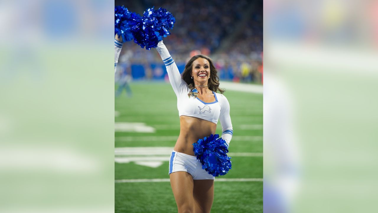 Broncos vs. Browns: Cheerleader Photos