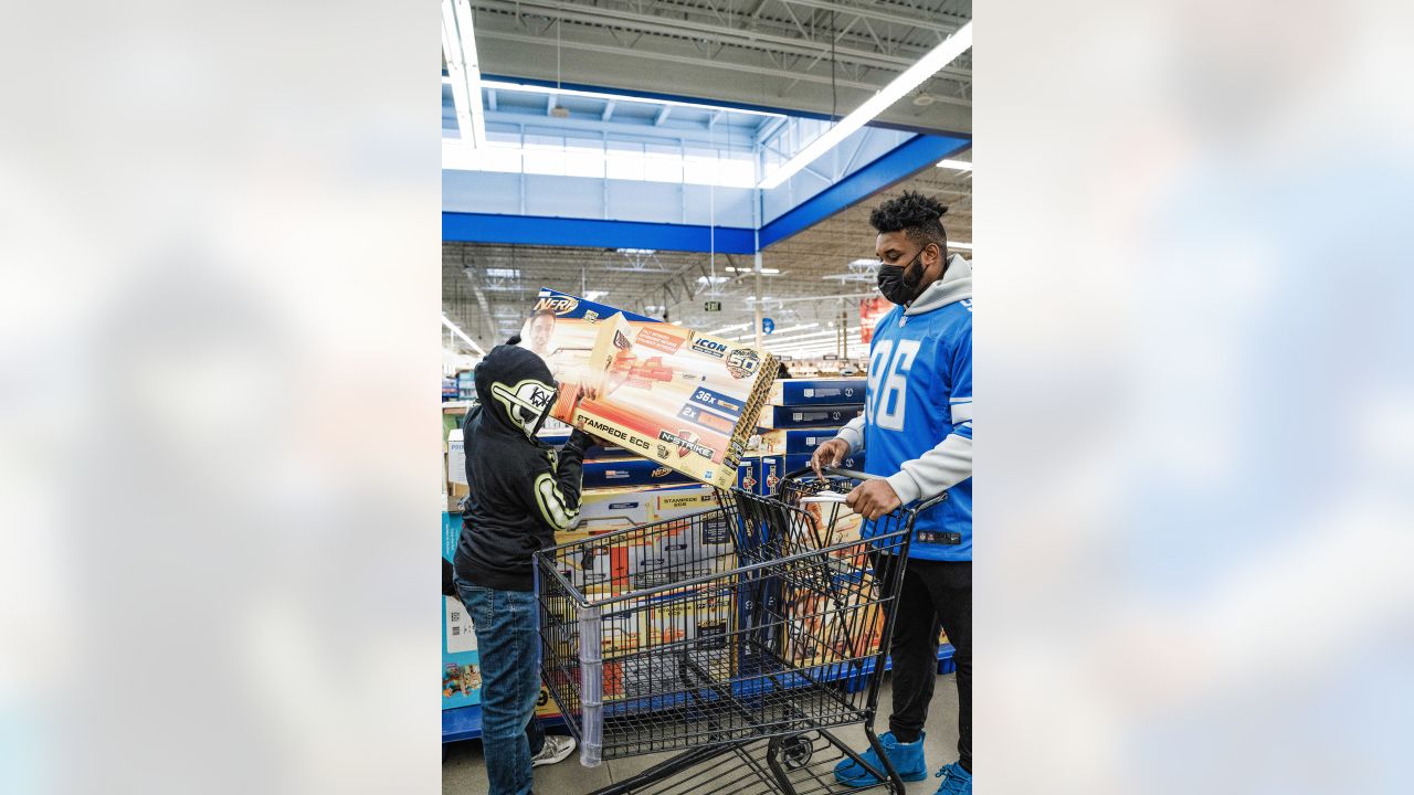 Lions treat young fans to Christmas shopping spree in partnership with  Meijer