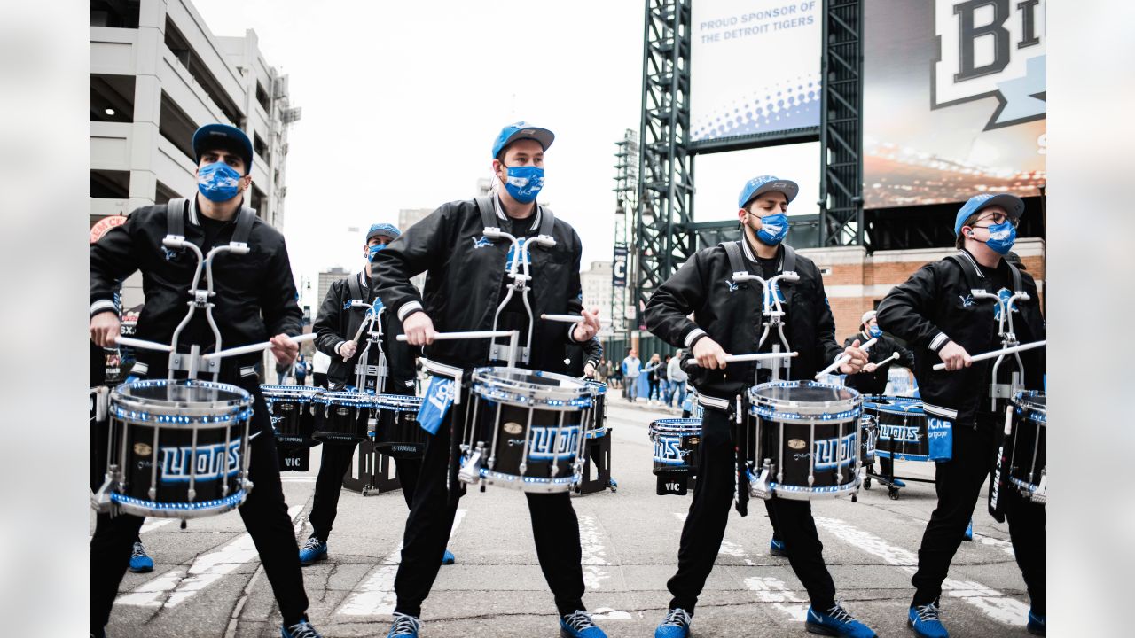 Jackson College Drumline joins the Detroit Lions Drumline for Percussion  Concussion