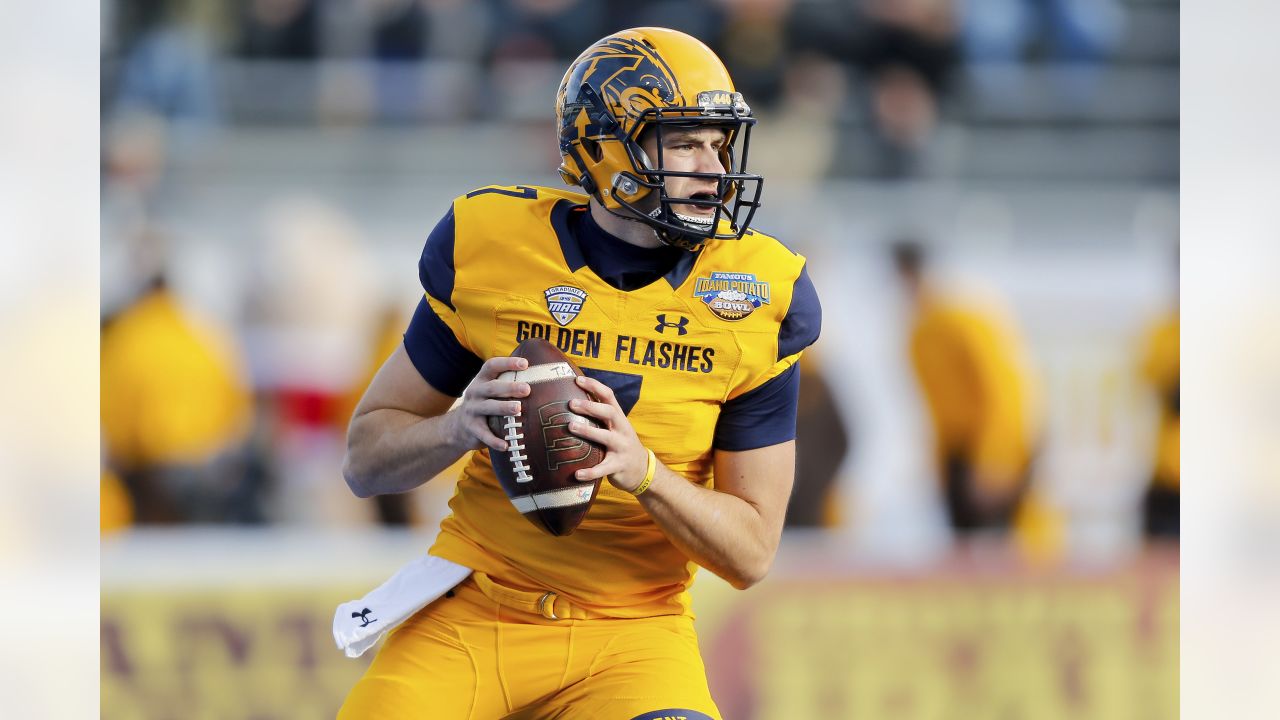 Quarterback Bailey Zappe Earns Invite to 2022 NFL Scouting Combine